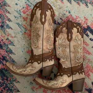 Corral Boots- 7 1/2 Worn Once